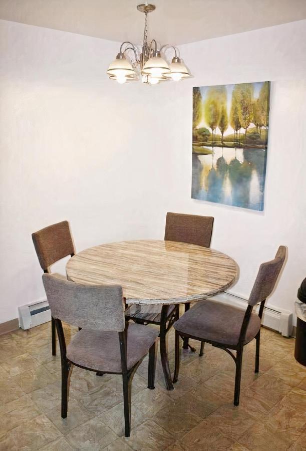 Stay Anchorage! Furnished Two Bedroom Apartments With High Speed Wifi エクステリア 写真