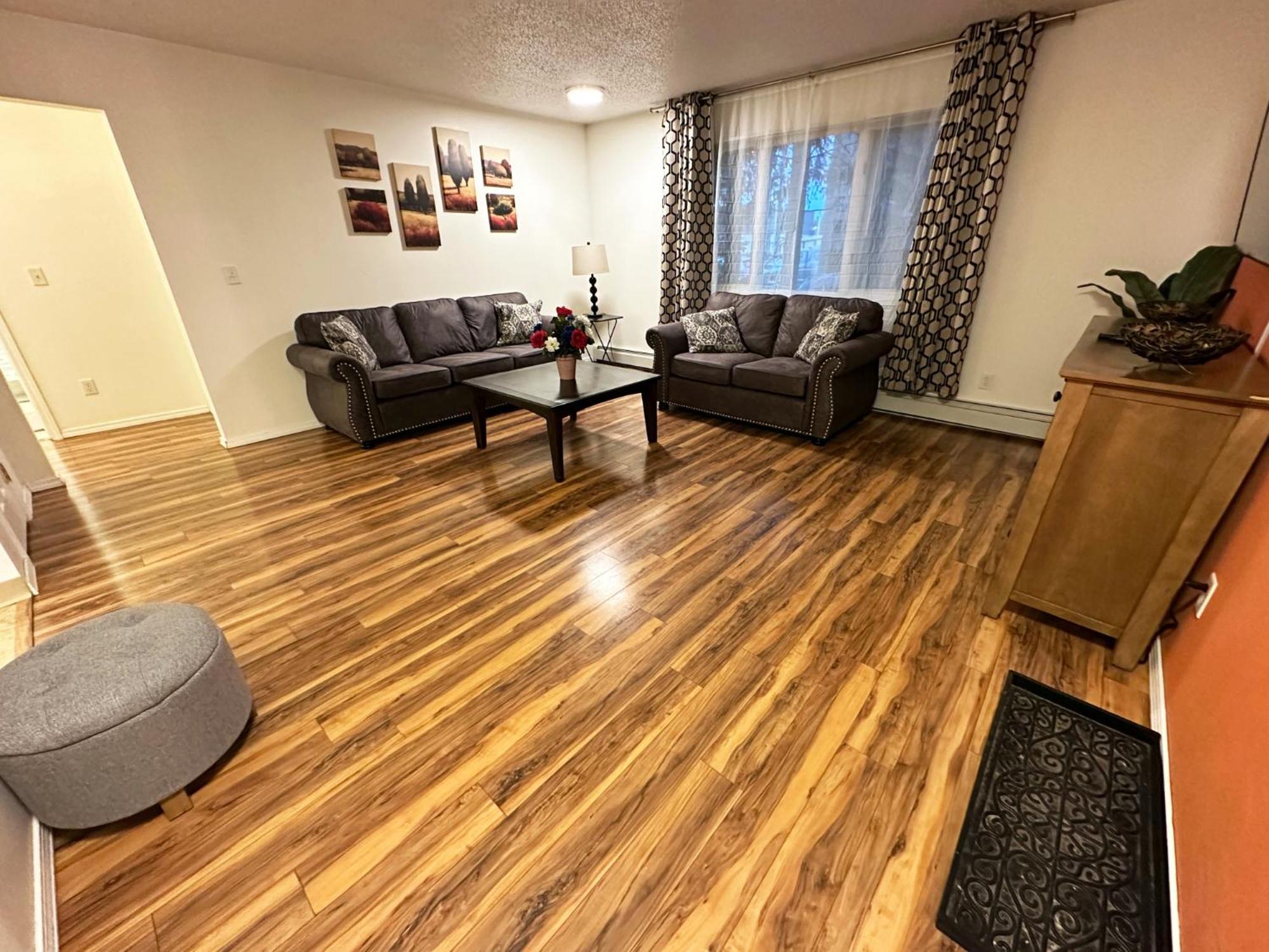 Stay Anchorage! Furnished Two Bedroom Apartments With High Speed Wifi エクステリア 写真