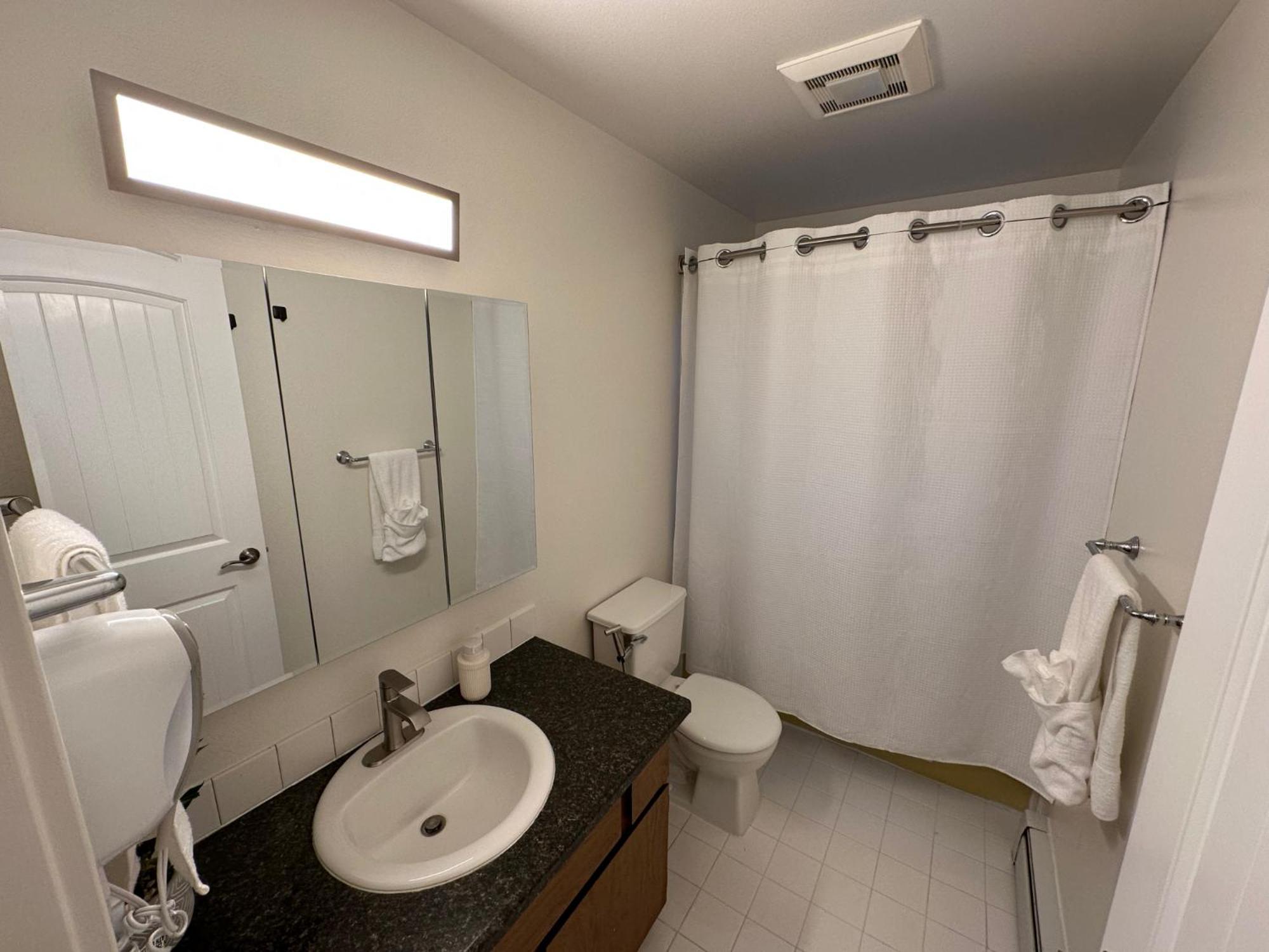 Stay Anchorage! Furnished Two Bedroom Apartments With High Speed Wifi 部屋 写真