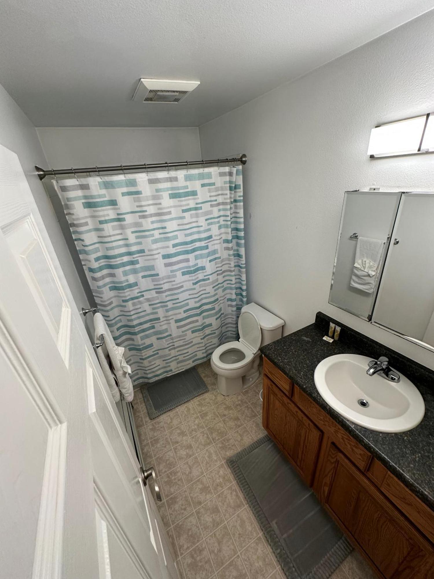 Stay Anchorage! Furnished Two Bedroom Apartments With High Speed Wifi 部屋 写真