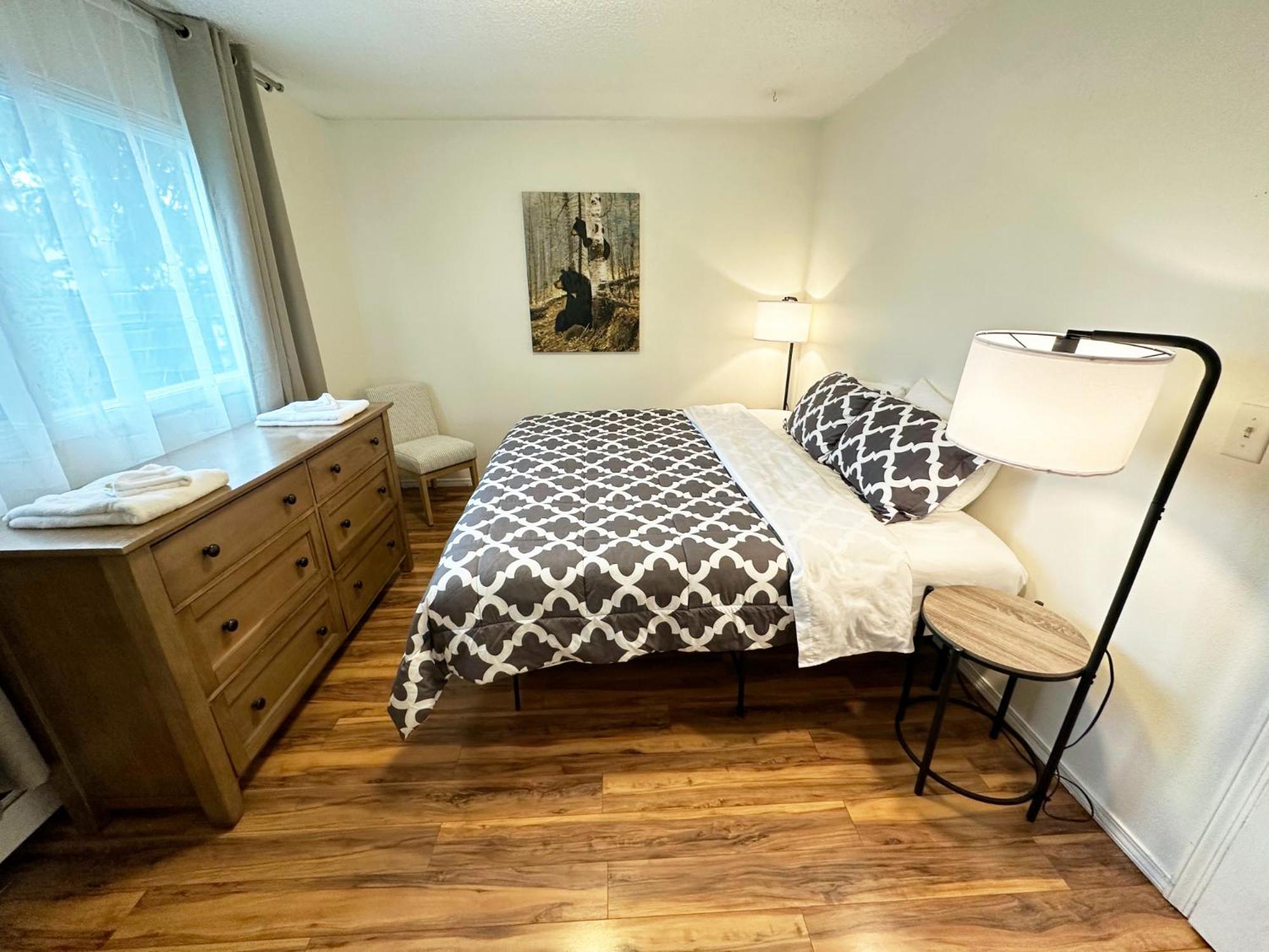 Stay Anchorage! Furnished Two Bedroom Apartments With High Speed Wifi 部屋 写真