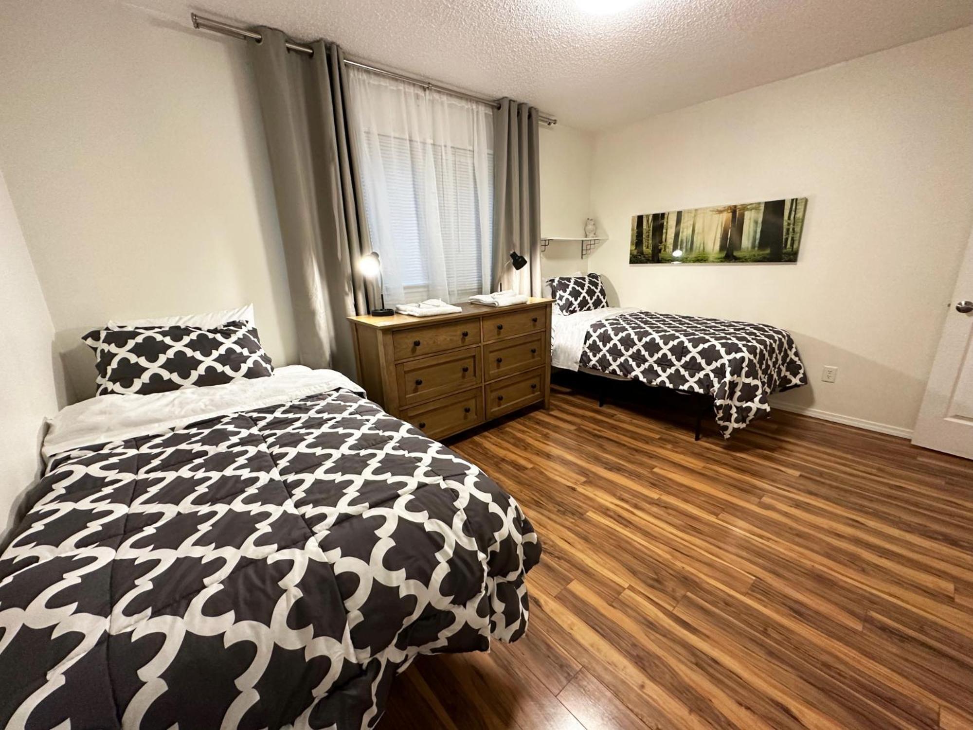 Stay Anchorage! Furnished Two Bedroom Apartments With High Speed Wifi 部屋 写真